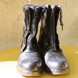 Vintage Foundry boots 8.5